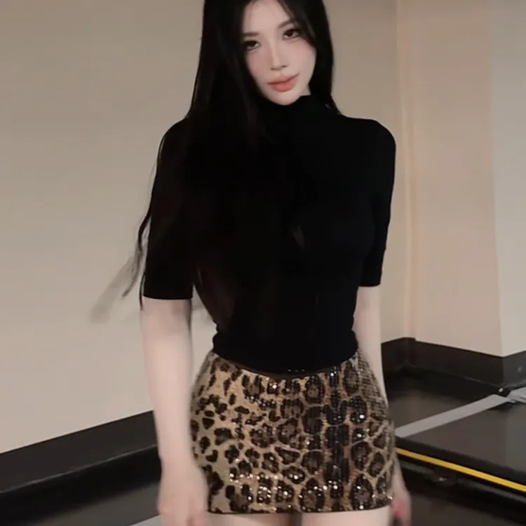 琳与墨【性感小野猫】纯欲性感显瘦中袖打底衫豹纹包臀裙短裙套装