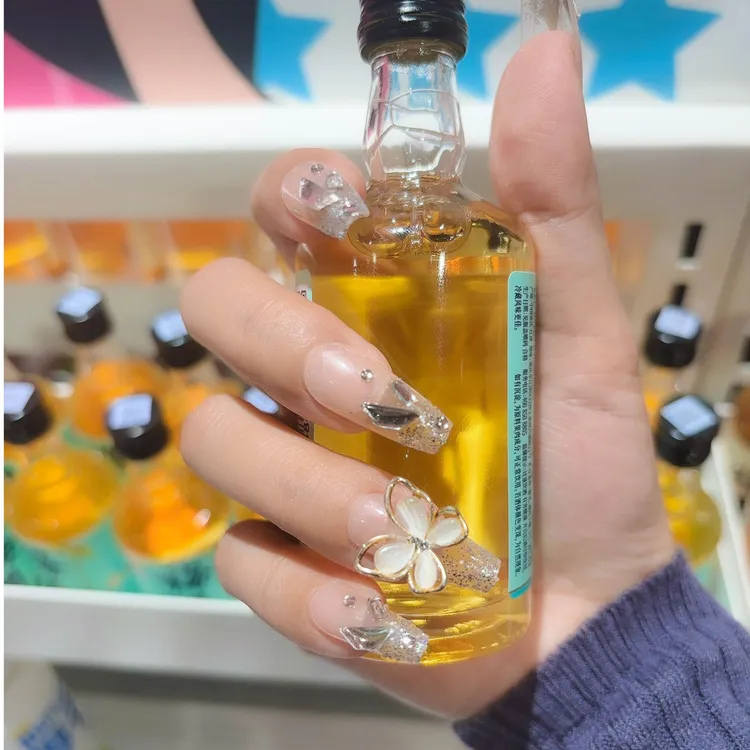 【岚岚】渐变蝴蝶钻可爱|裸色|网红爆款|手绘|纯手工制作穿戴甲片