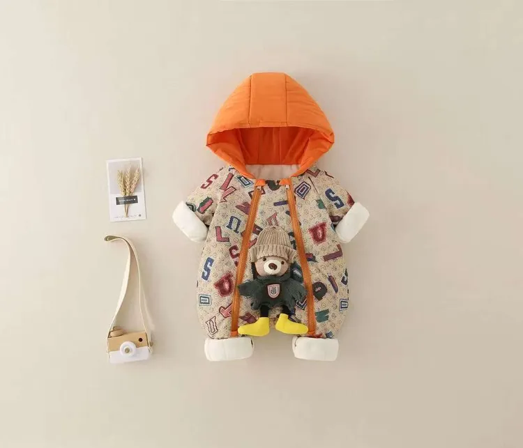 长袖卡通秋冬冬季民族风爬服哈衣连体衣幼儿连帽印花