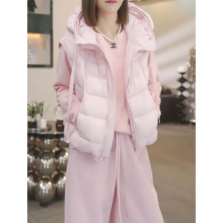 今年流行的漂亮棉服背心女款2025新款秋冬季外穿坎肩连帽马夹时尚