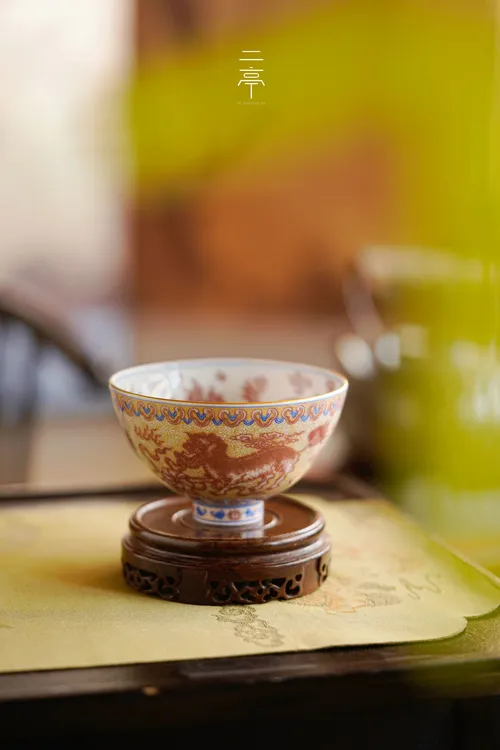 景德镇二亭釉里红重工堆金龙凤麒麟狮大鸡心杯茶杯