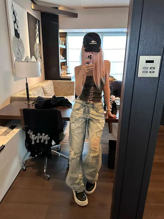 美式辣妹复古水洗做旧破洞牛仔裤女高街直筒宽松显瘦阔腿长裤子潮