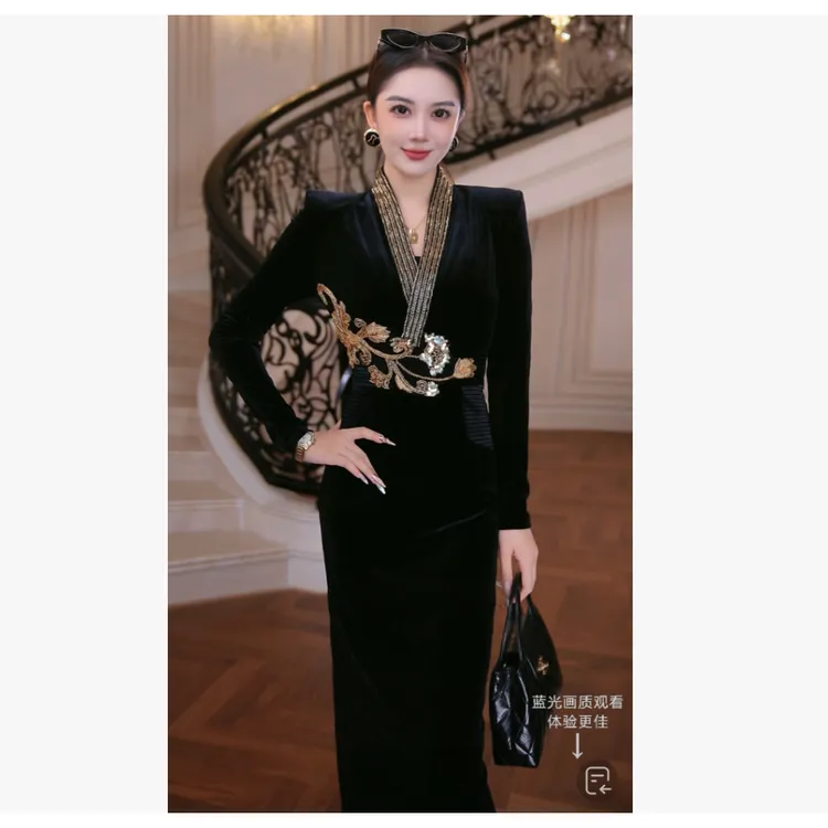 FNN【灿若繁花】2025新款气质复古休闲衣服女连衣裙F2530421A