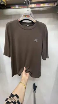天鹅烫钻七分袖圆领短袖