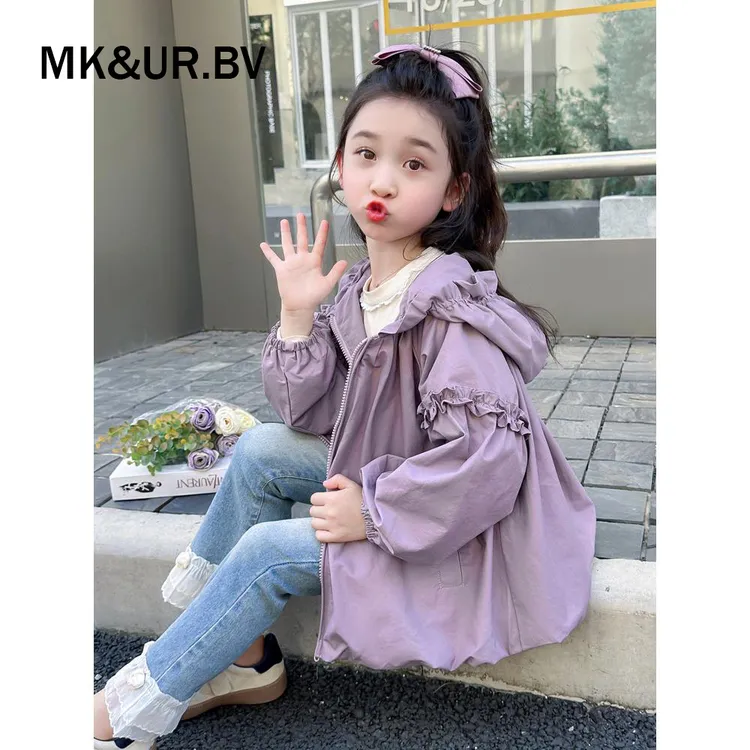 女童秋装2025年款衣服儿童洋气时髦风衣外套连帽冲锋衣