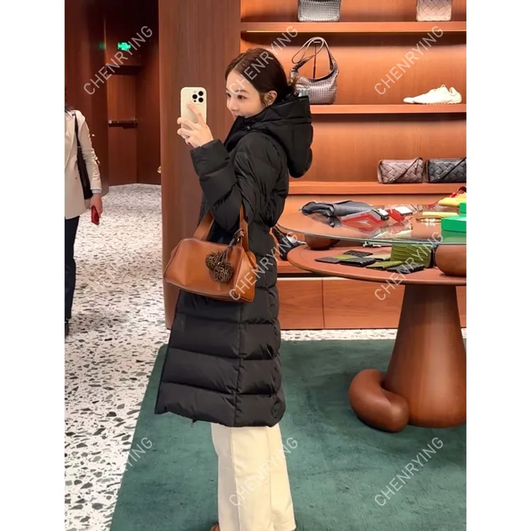 J.JOEY "90白鹅绒"极简休闲纯色宽松长款连帽羽绒服 C501120