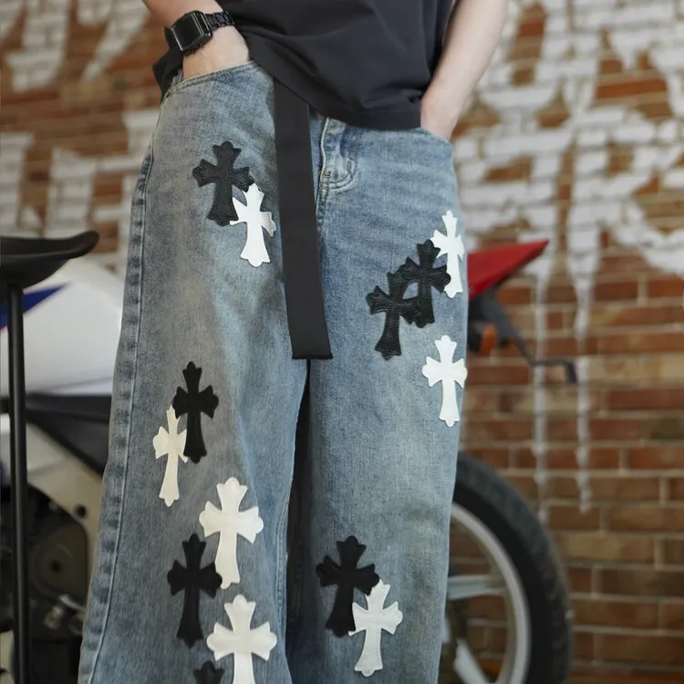 K219直筒重工贴皮十字架刺绣拖地时尚潮流男士直筒牛仔裤