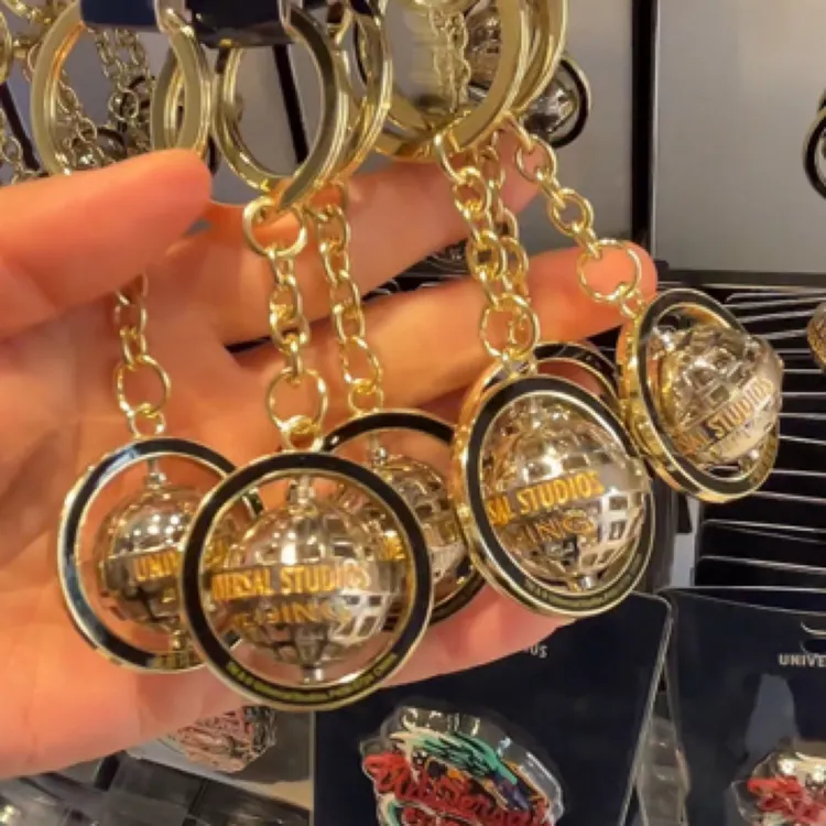 环球影城正品周边代购 universal studio挂包链钥匙扣徽章