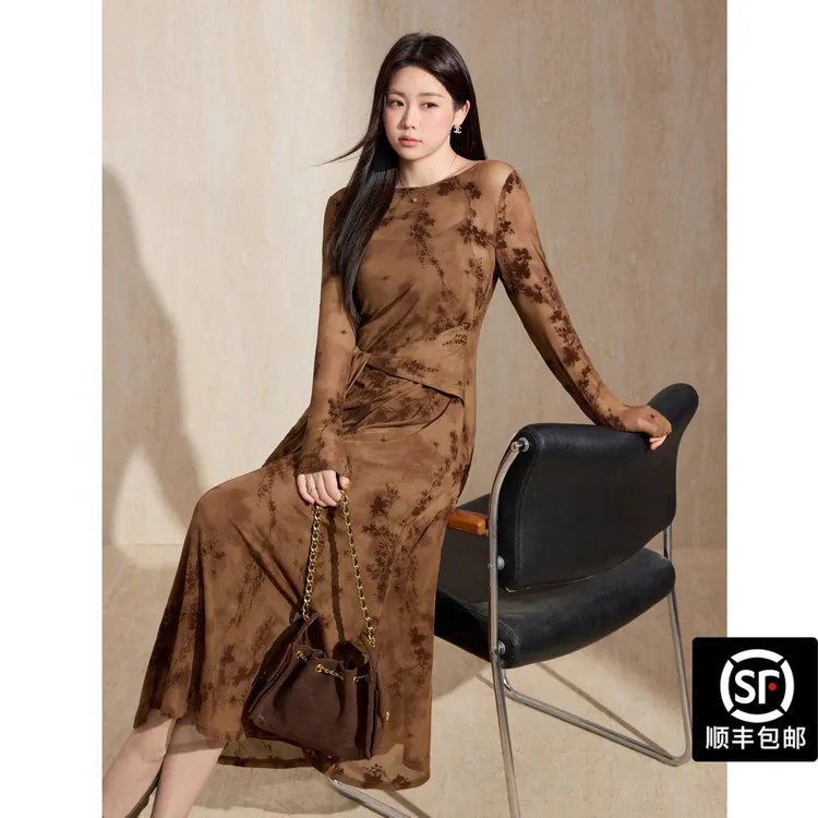 蓝语大码女装气质碎花网纱植绒长袖连衣裙2025秋季流行收腰长裙