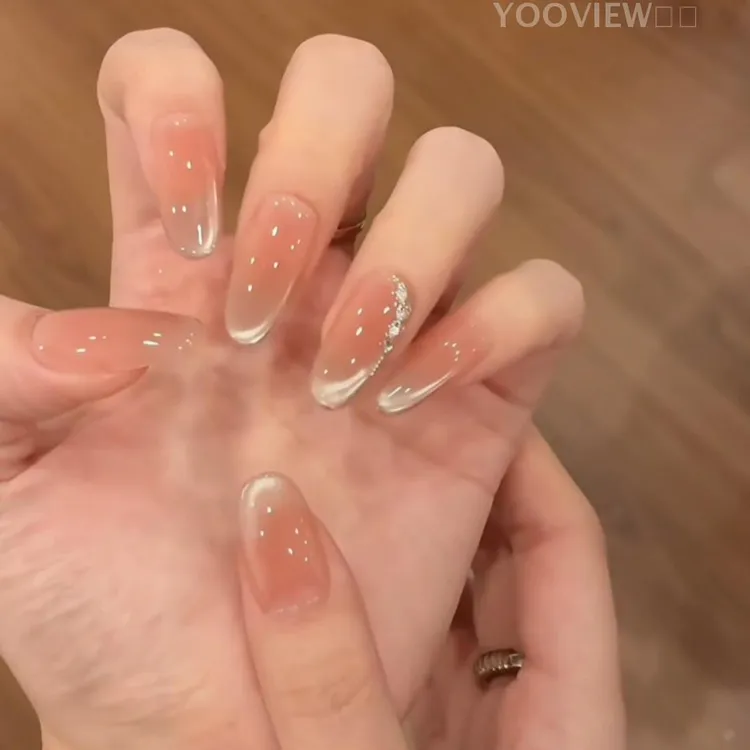 猫眼美甲穿戴甲晶石侧光猫眼高级感气质显白通勤猫眼美甲