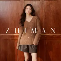 至漫ZHIMAN针织V领珍珠吊坠毛针织衫2024秋冬毛衣