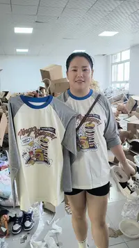 圆领常规长袖抗起球潮流拼接百搭