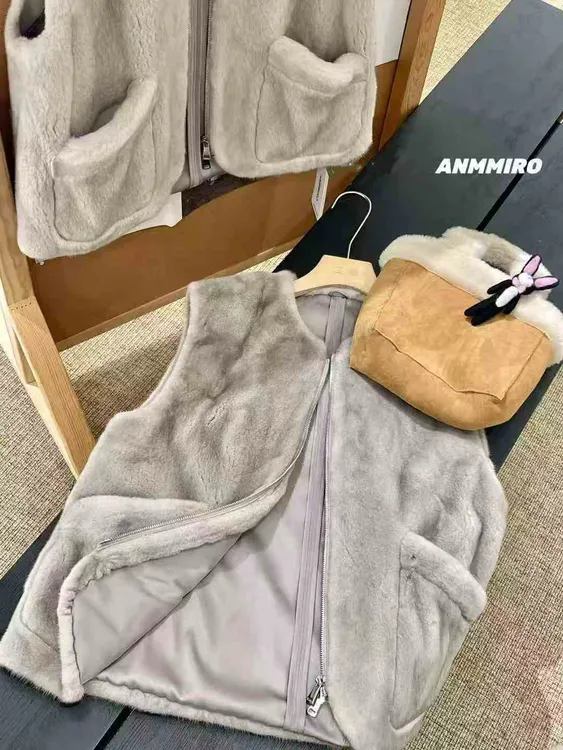 ANMMIRO  水貂马甲  659