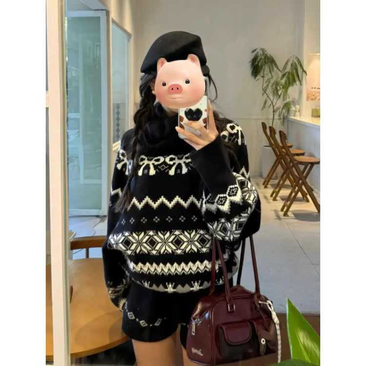 2026超火独特漂亮冬装一整套费尔岛黑色高领毛衣针织短裤两件套装