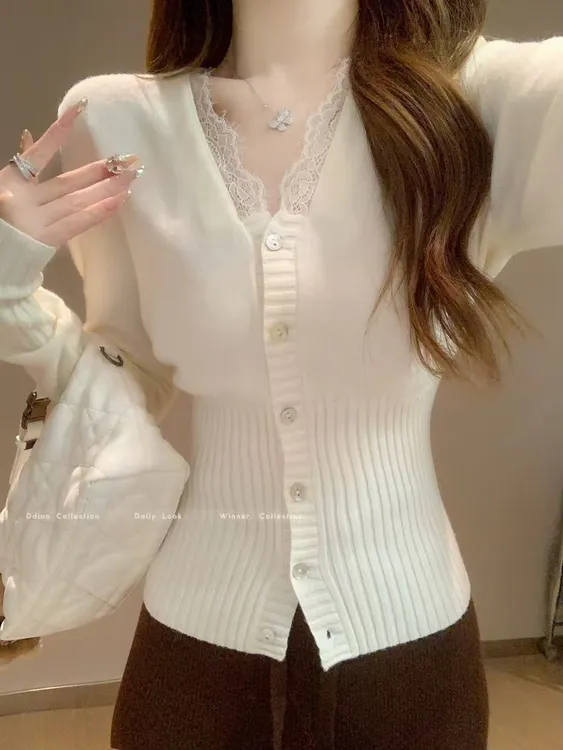 氛围感v领蕾丝针织衫女2025新款秋冬纯欲修身显瘦毛衣上衣打底衫