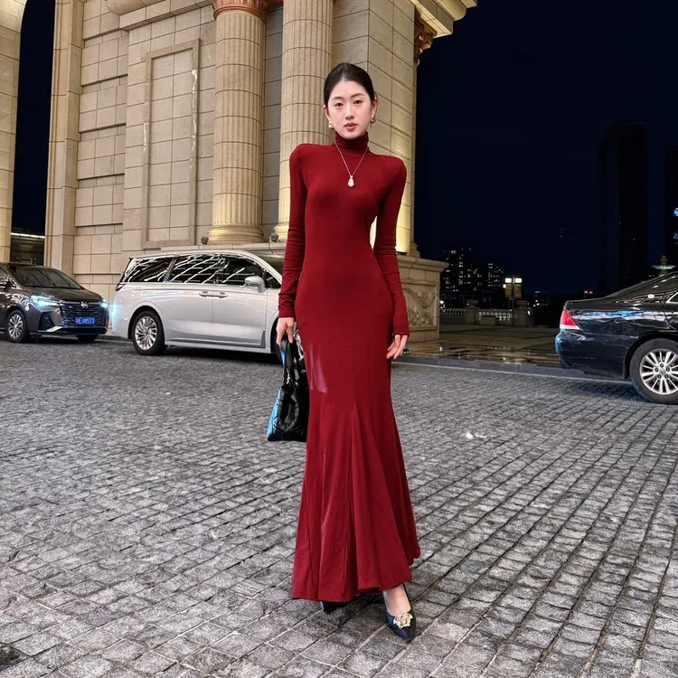 高领红色步步生莲秋冬长袖打底长裙气质显瘦御姐连衣裙修身鱼尾