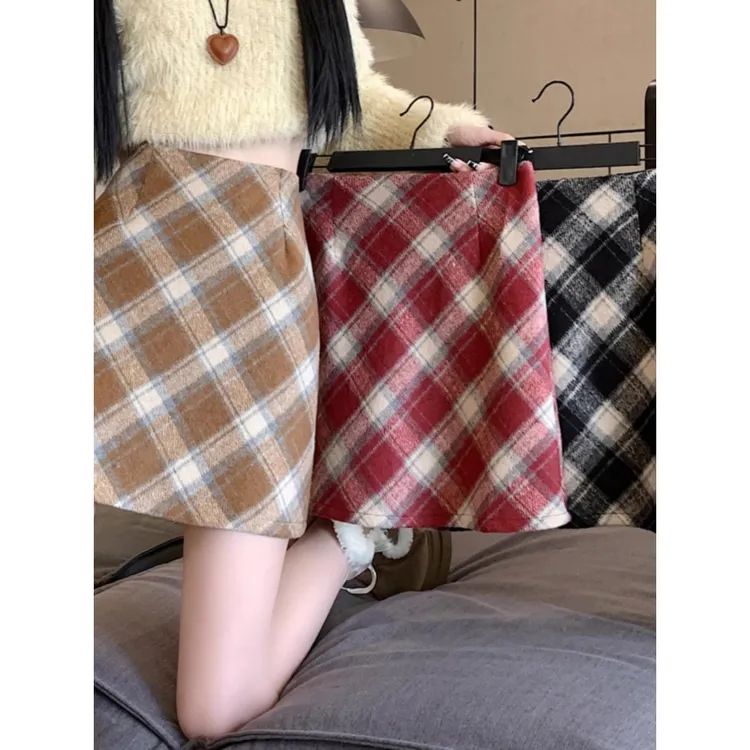 半身短裙女款秋冬高腰韩版复古撞色菱格毛呢小个子百搭修身短裙子