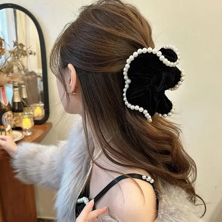 法式丝绒珍珠抓夹女高级感气质盘发鲨鱼夹2025新款后脑勺优雅发饰商品图