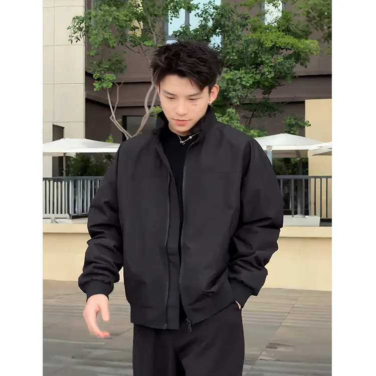 黑色短款飞行员夹克男款秋季美式重磅硬挺廓形立领正肩棒球服外套