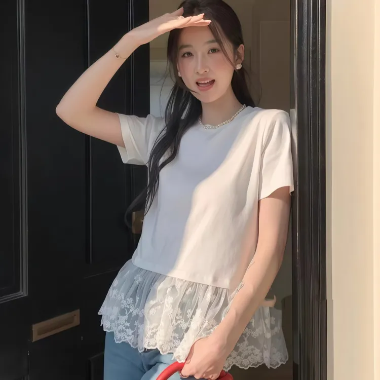  夏季甜美法式芭蕾风蕾丝网纱拼接裙摆白色短袖T恤女圆领宽松上衣