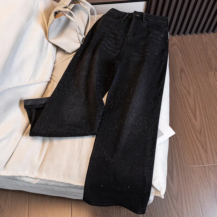 2025冬季新款显瘦百搭大码设计感高腰显瘦钻钻牛仔裤