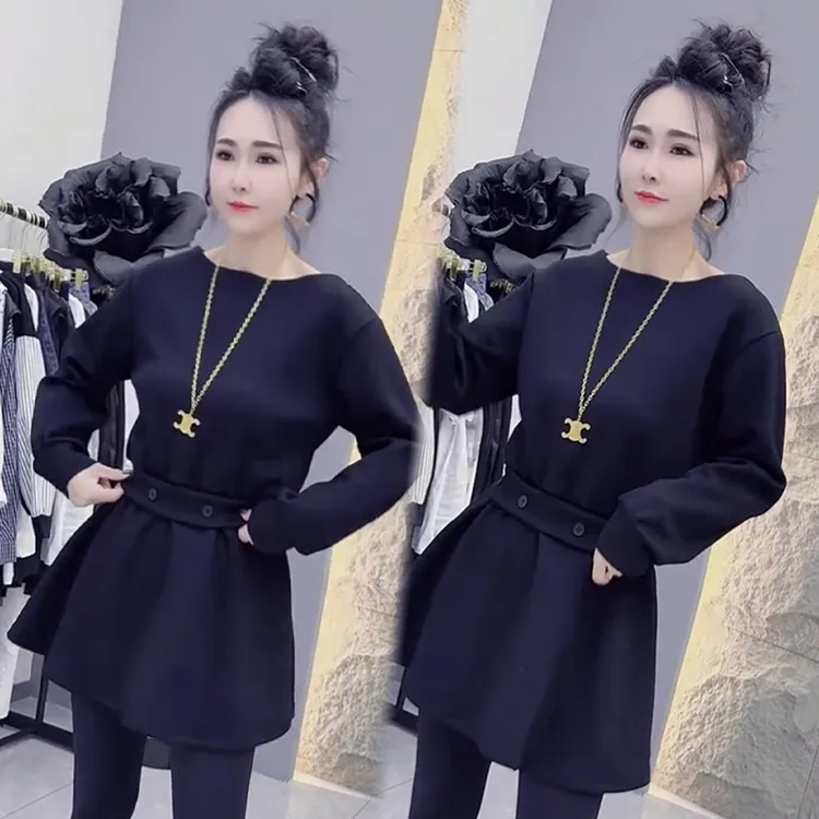 2025秋冬新款时尚显瘦气质网红高档洋气女高级百搭宽松大码连衣裙