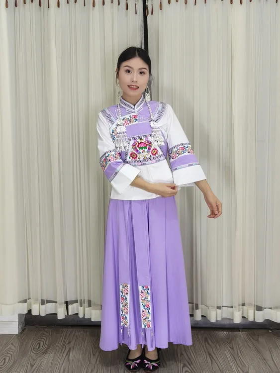 2025年新款壮族布依族白色浅色刺绣套装中式绣花民族风中国风