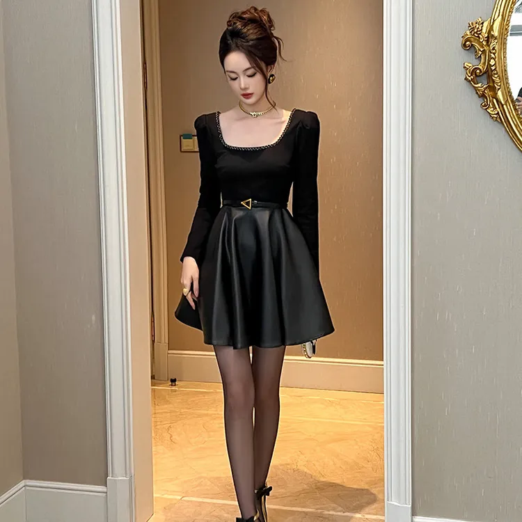 气质pu皮拼接收腰连衣裙女秋冬2024高腰方领蓬蓬法式小礼服