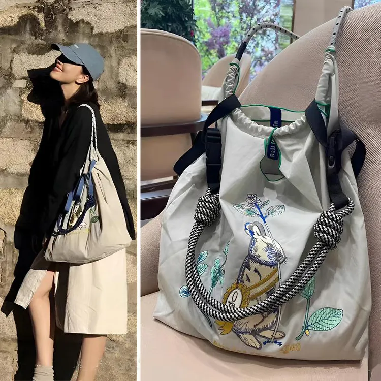 高圆圆同款斜挎包刺绣包购物袋环保袋手提包包女款爆款2025新款