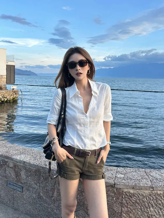 法式白色衬衫女2025秋季新款设计感小众中袖衬衣收腰显瘦上衣外套