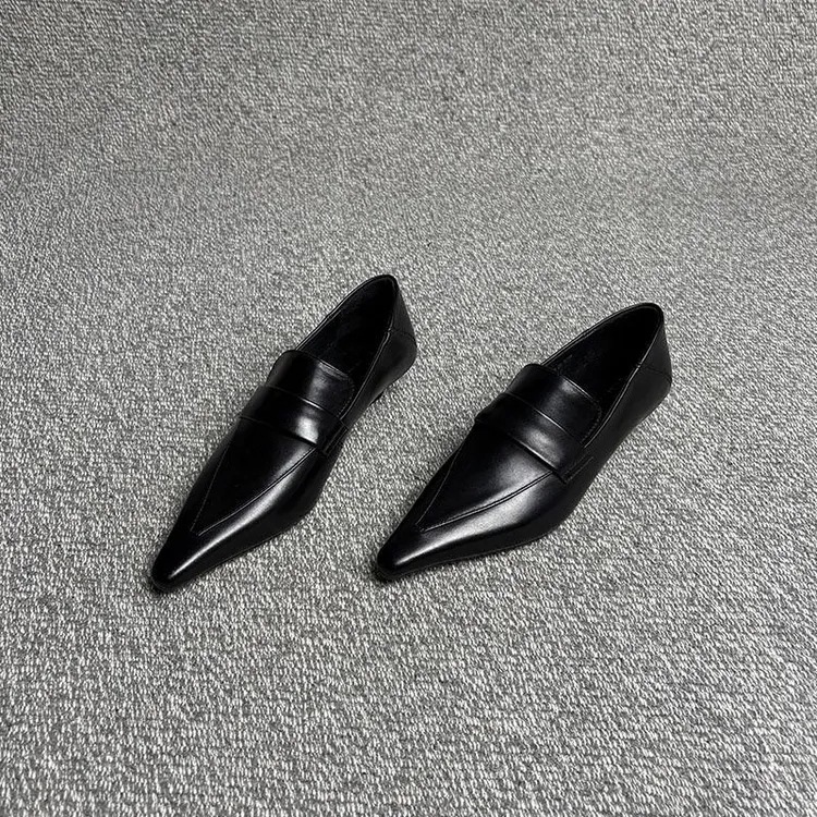 TCZE2025新款英伦乐福鞋尖头复古深口棕色一脚蹬小皮鞋女单鞋