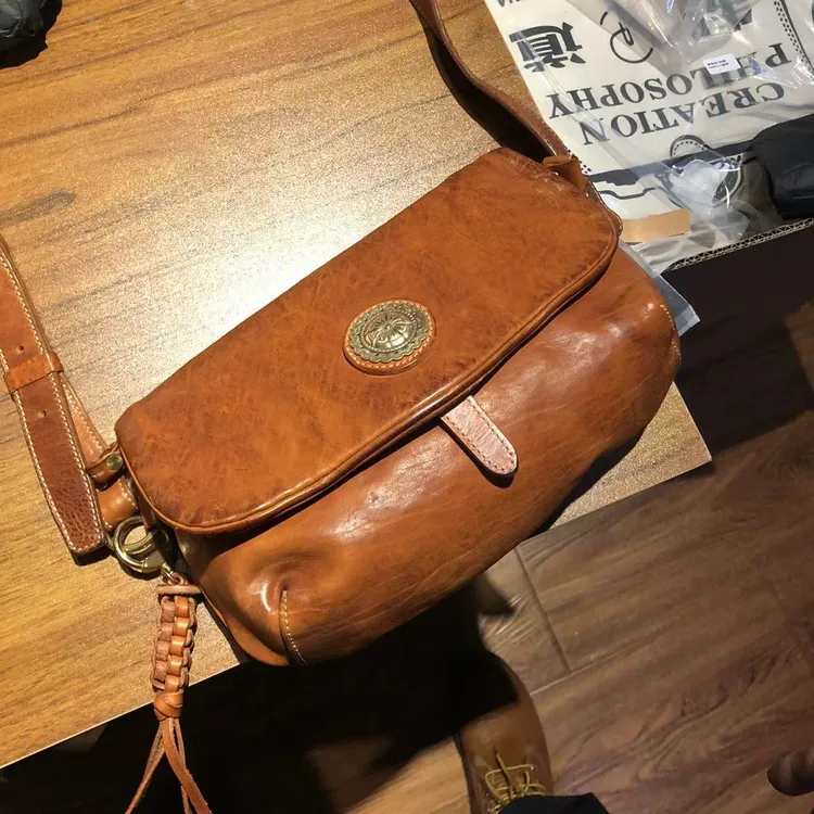 制道手工女士单肩斜挎包复古时尚真皮个性欧美休闲复古马皮孤品