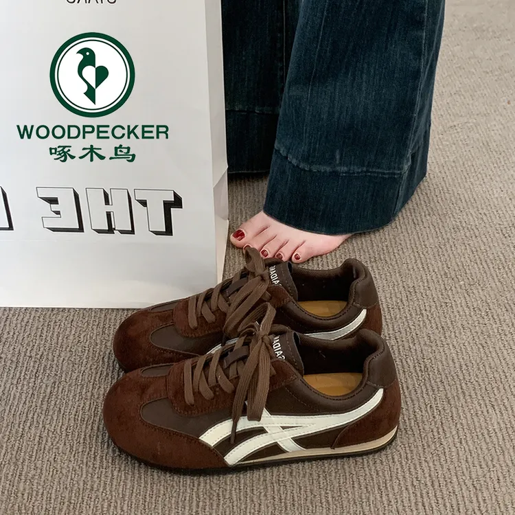 啄木鸟复古平底德训鞋女秋2025新款百搭轻便阿甘鞋学生运动休闲鞋
