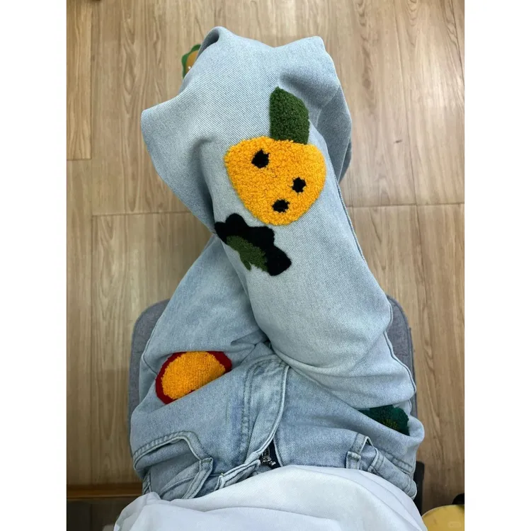 海澜之家运动梨形微胖定制穿搭刺绣设计款直筒牛仔裤女宽松垂感百