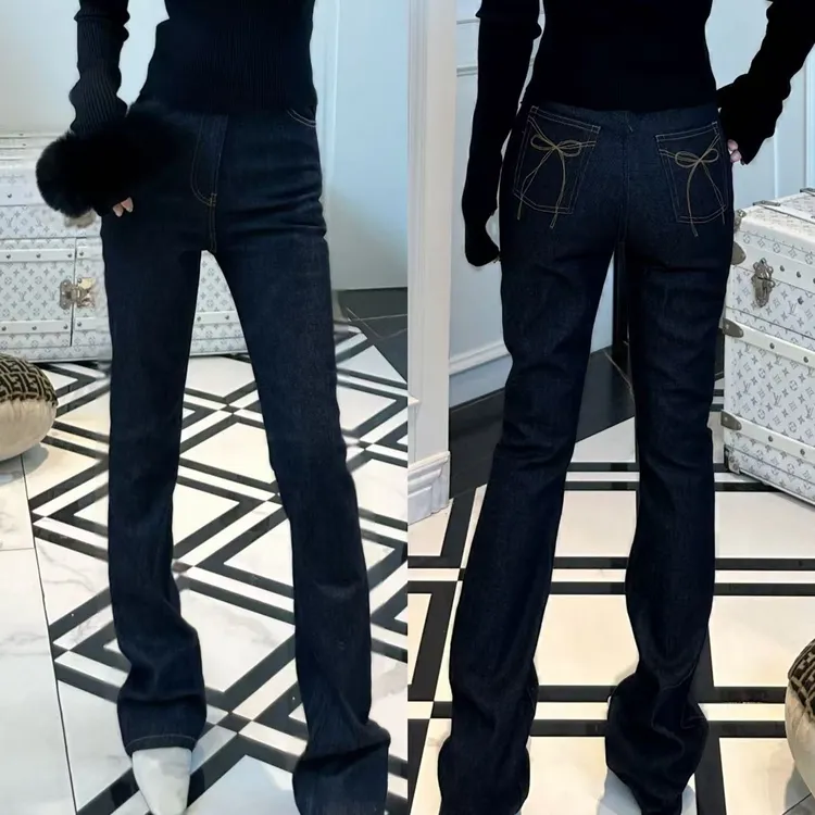 潮牌深蓝修身牛仔裤