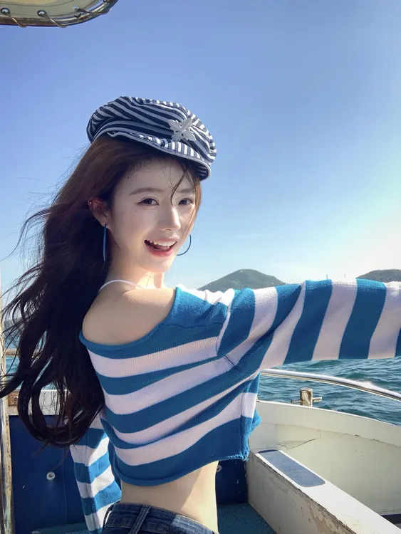 纯欲风辣妹性感斜肩长袖罩衫上衣条纹复古小众百搭显瘦针织上衣女