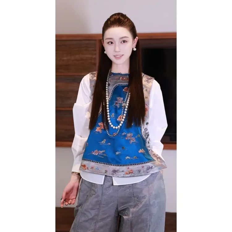新中式国风重工刺绣马甲女2025新款早秋高级感气质知性风无袖上衣