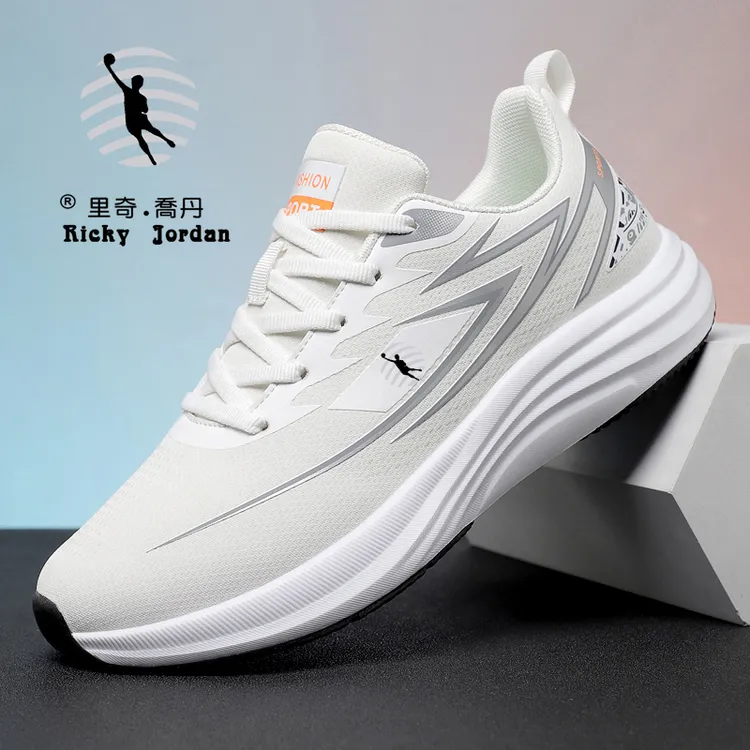 里奇乔丹男鞋秋冬季透气皮面加绒保暖休闲跑步碳板减震运动鞋潮鞋商品图