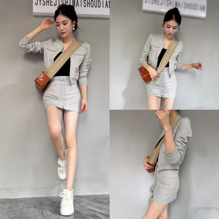 【俊英】早秋慵懒简约百搭韩系套装女秋季新款气质随性上衣+短裙