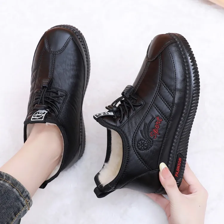 新款绵羊毛棉鞋防水加绒加厚中老年雪地靴软底保暖妈妈款冬季防滑