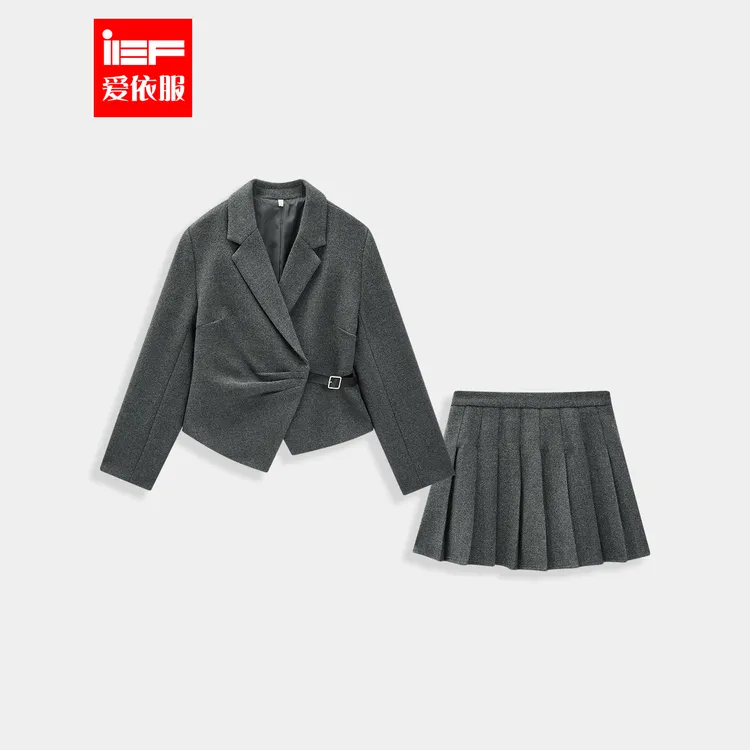 IEF/爱依服2025年冬季新款气质收腰显瘦减龄上下套装两件套