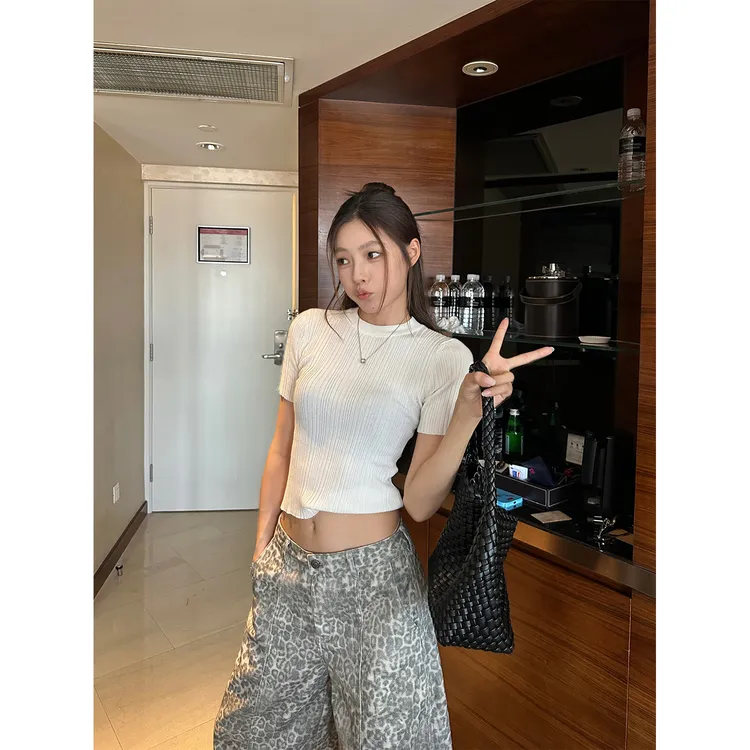 DYANGJUN【会呼吸的冰丝t】夏季新款jennie同款冰麻圆领显瘦短袖