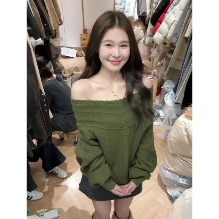 绿色复古落肩灯笼袖粗针织毛衣女秋冬新款氛围感减龄宽松休闲上衣