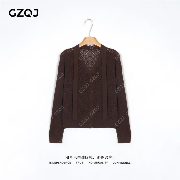 老琴私服【珍-妮弗】 复古法式系带V领宽松镂空瘦毛针织衫女秋09707