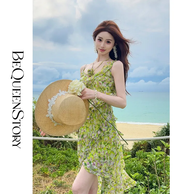 韩韩IU【绿荫花野】2025新品时尚轻奢欧若风碎花荷叶边连衣裙