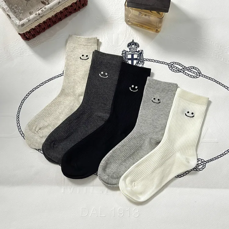 （拍一发五双）纯色笑脸袜6151【1店】