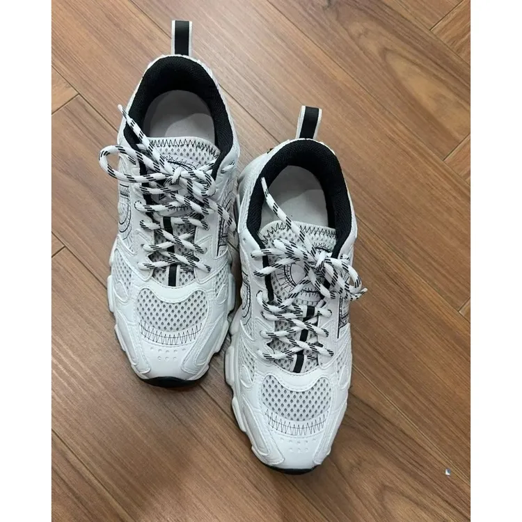 W.Diva【增添】牛皮厚底老爹鞋透气跑步鞋运动鞋洋气衣服0X2100374