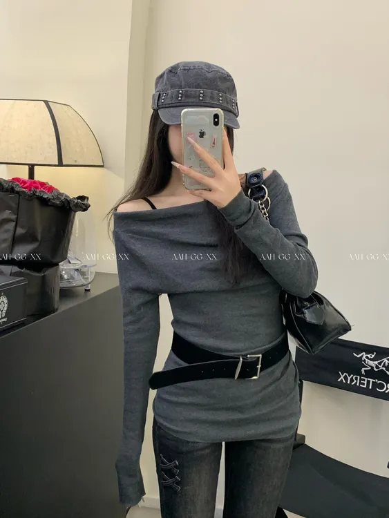 XX【纯欲】显瘦性感百搭不规则法式长袖针织