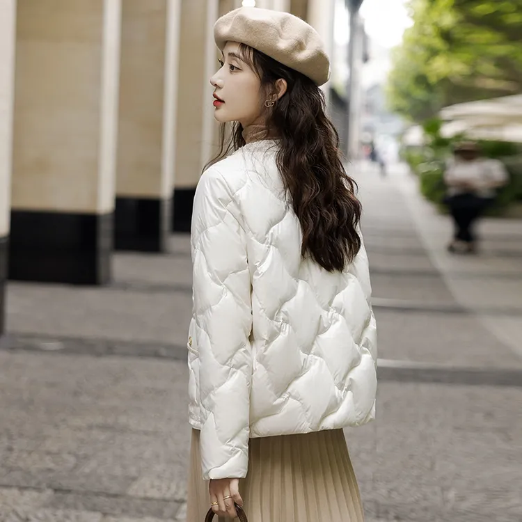 小香风羽绒服女装2025冬季新款爆款洋气轻薄白鸭绒小个子短款外套