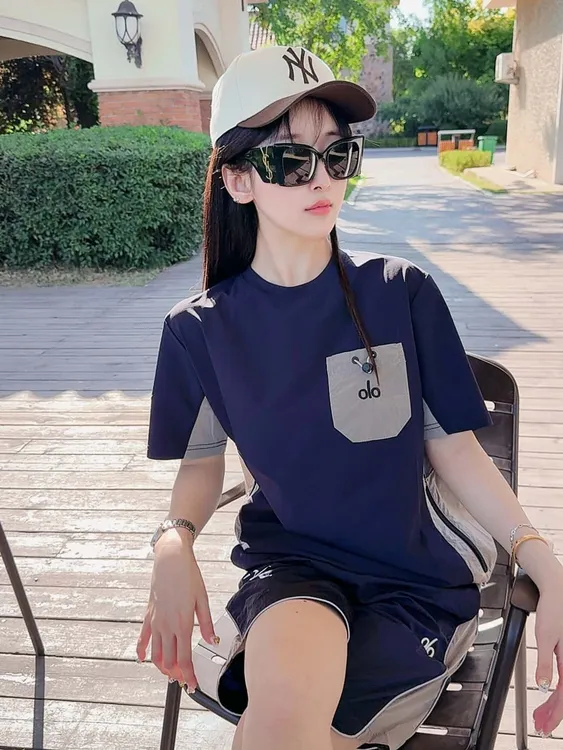 休闲速干套装男女同款夏季薄款时尚个性拼色潮牌圆领短袖短裤套装